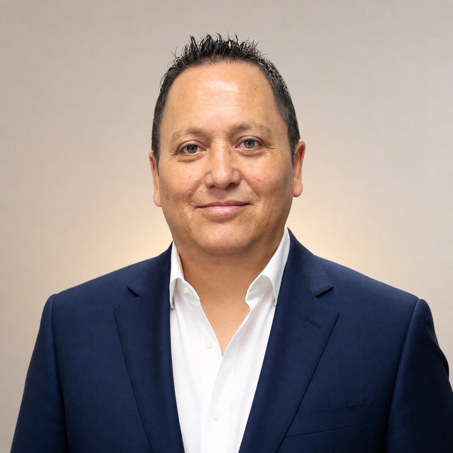 Abg. Máximo Jiménez